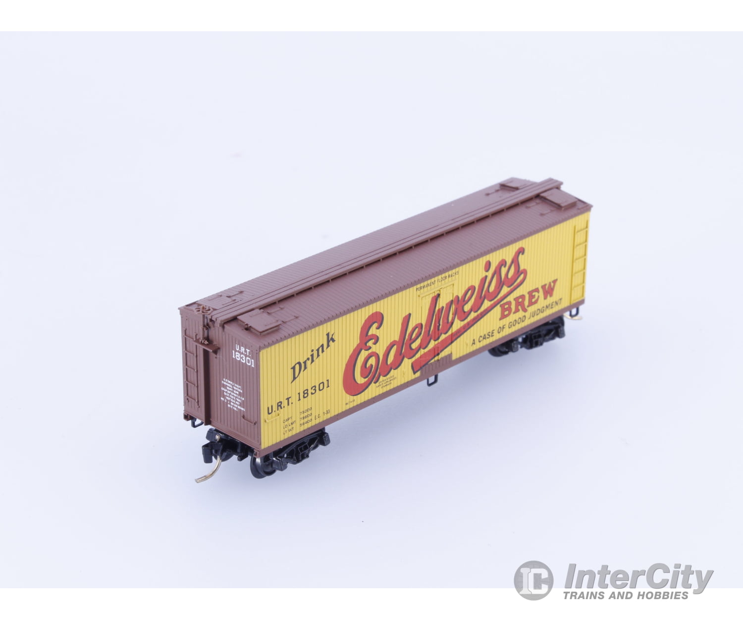 Micro Trains 49430 N 40’ Double Sheathed Wood Reefer Drink Edelweiss Brew (URT) 18301 Freight Cars