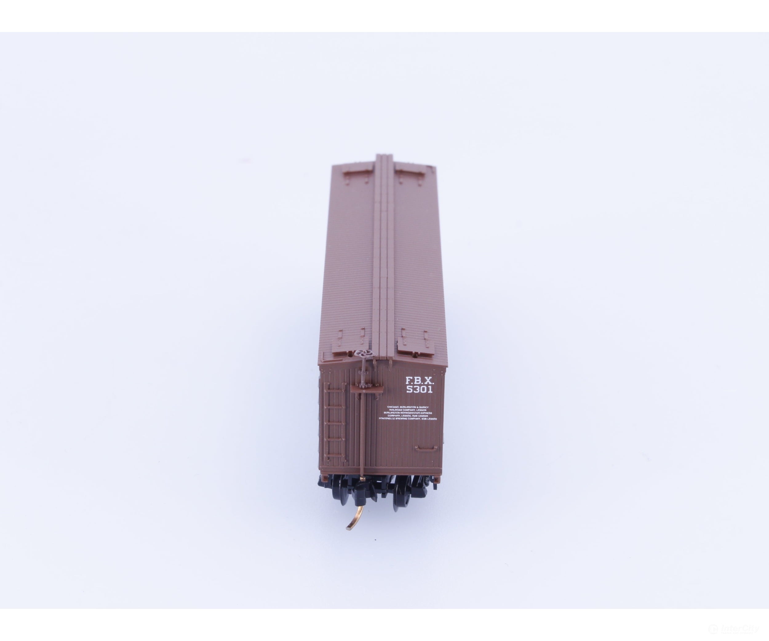 Micro Trains 49450 N 40’ Double Sheathed Wood Reefer Robin Hood Fontenelle Brewing Company (FBX) 5301 Freight Cars