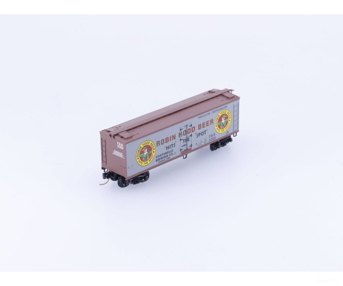 Micro Trains 49450 N 40’ Wood Sheathed Box Car Robin Hood Beer (FBX) 5300 - Freight Cars