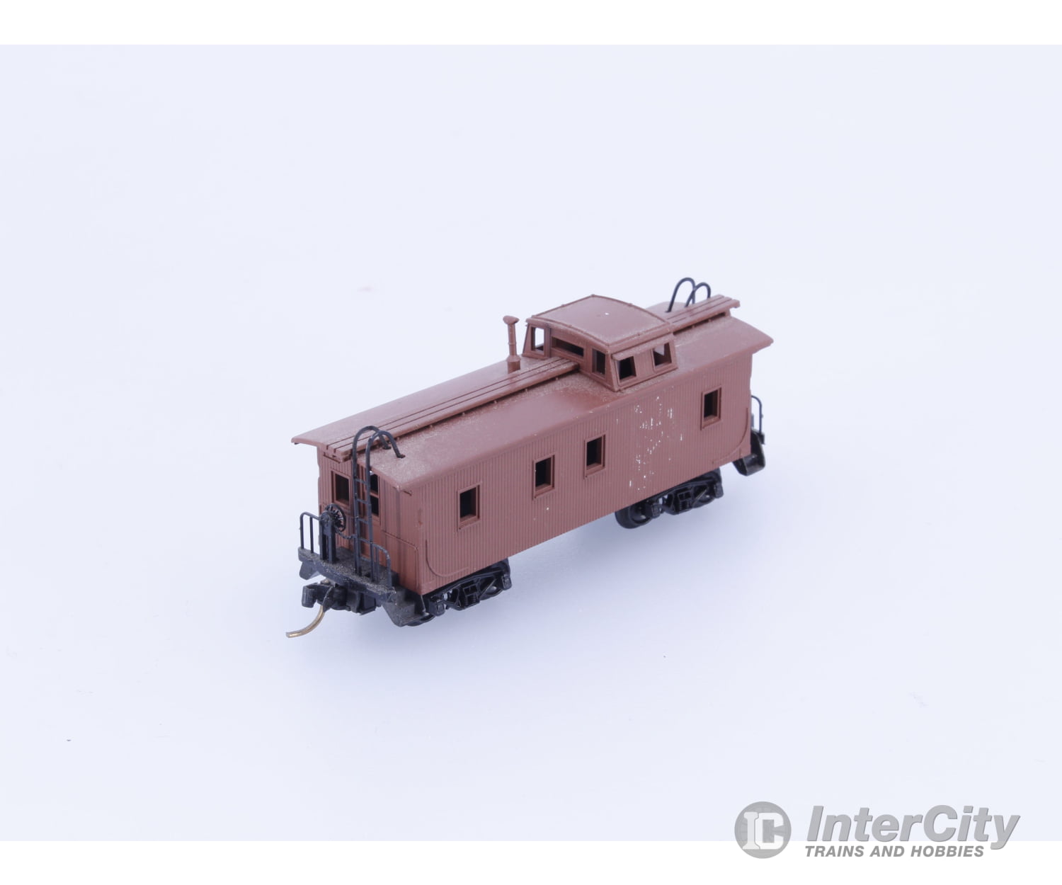 Micro Trains 50000 N 34’ Wood Sheathed Caboose Undecorated (#2) Freight Cars