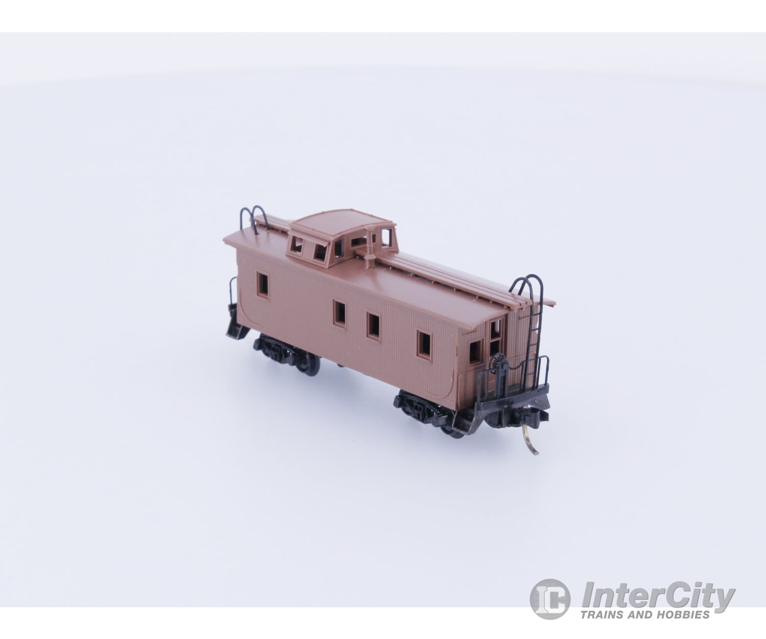 Micro Trains 50000 N 34’ Wood Sheathed Caboose Undecorated Freight Cars