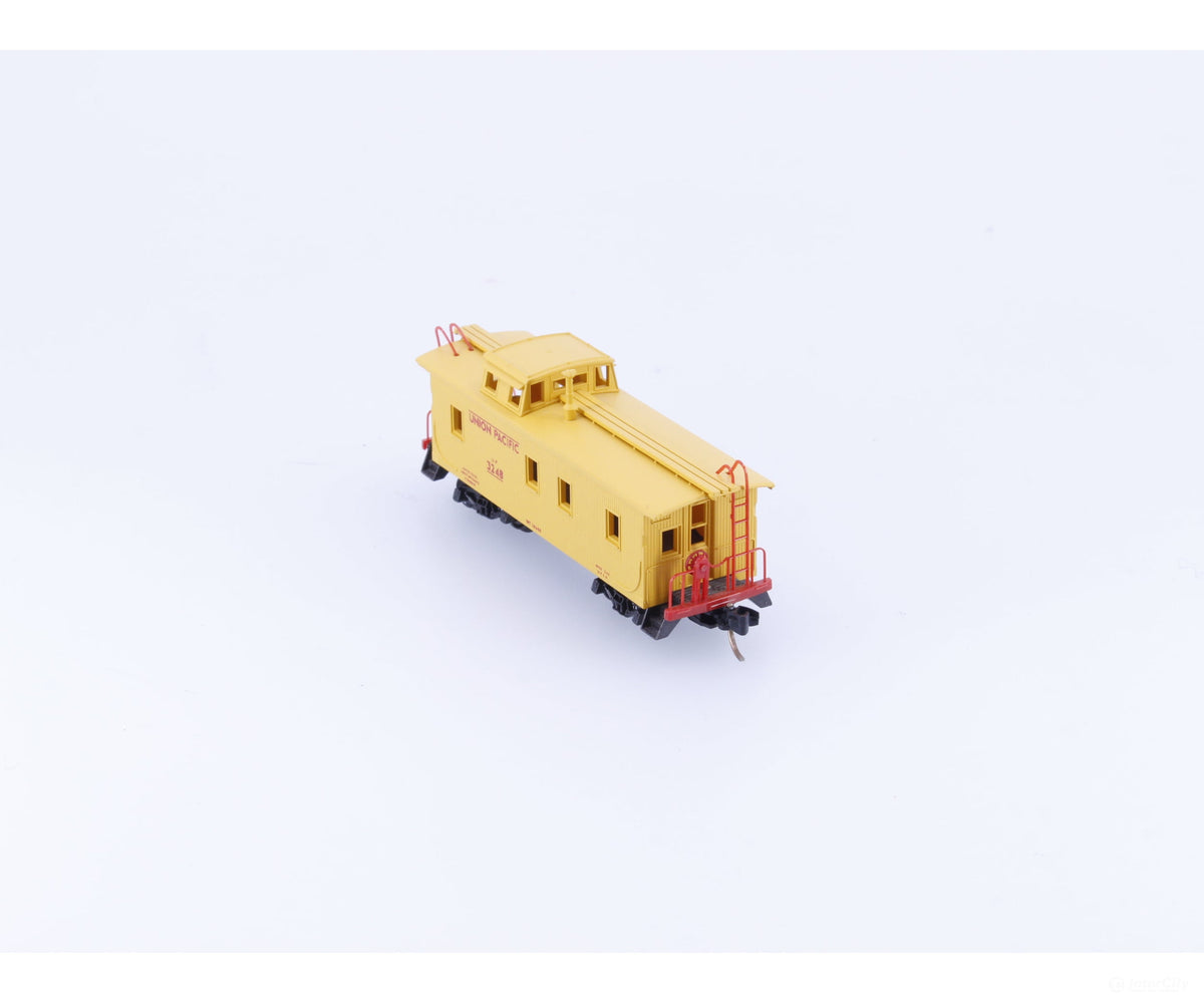 Micro Trains 50100 N 34’ Wood Caboose w/ Slanted Cupola Union Pacific (UP) 3248 - Freight Cars