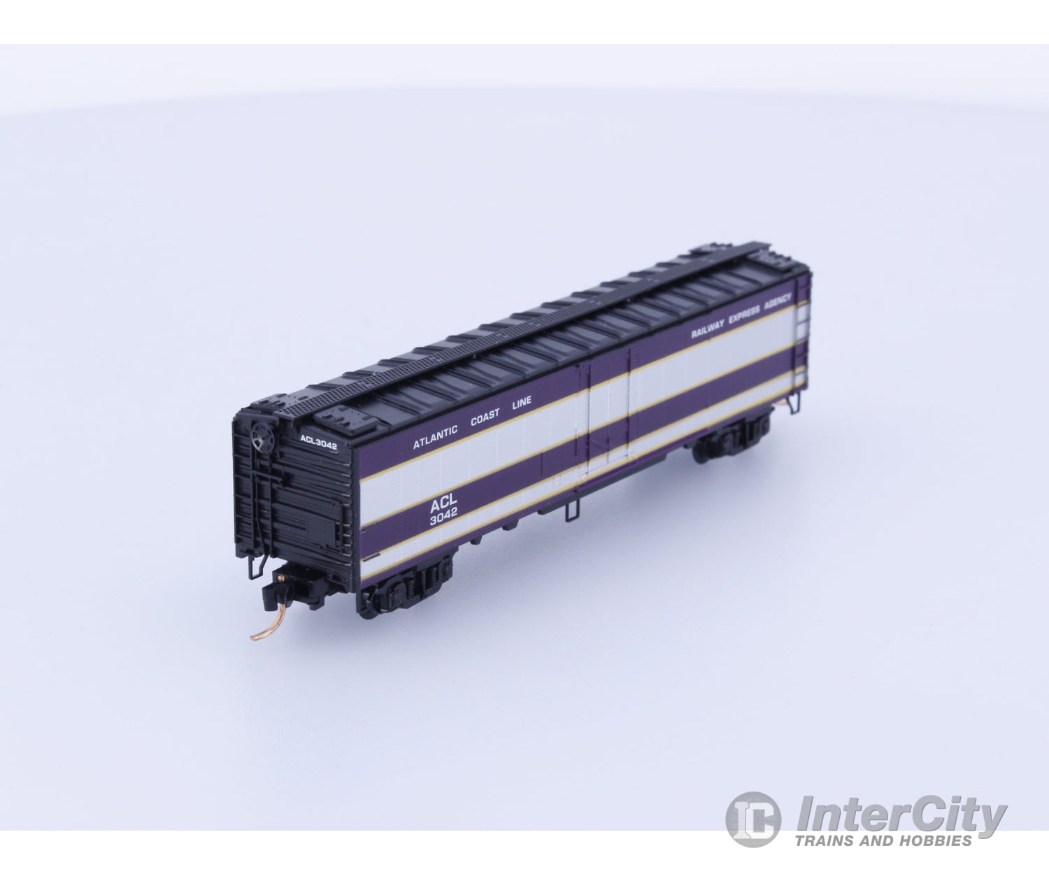 Micro Trains 52040 N Reefer 50’ Mechanical Atlantic Coast Line (ACL) 3042 Freight Cars