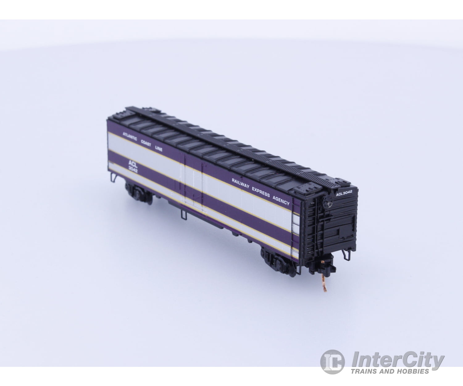 Micro Trains 52040 N Reefer 50’ Mechanical Atlantic Coast Line (ACL) 3042 Freight Cars