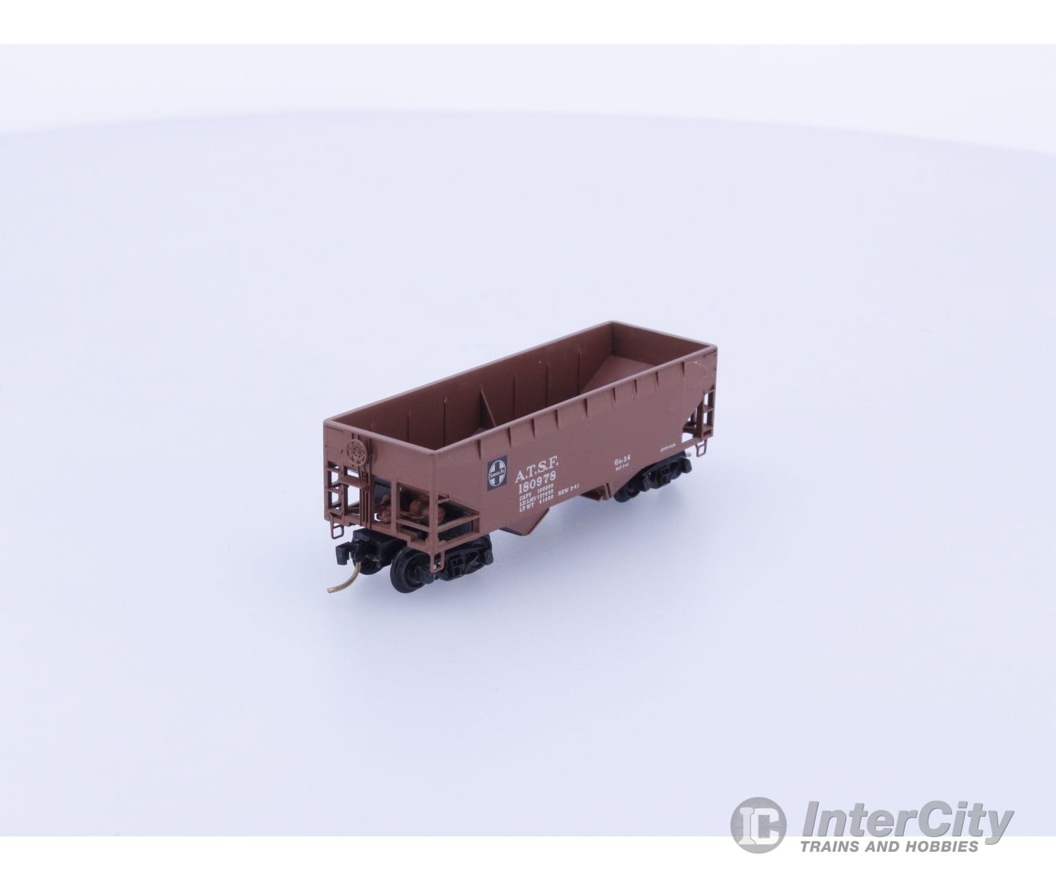 Micro Trains 55010 N 33’ Twin Bay Hopper Offset Side Atchison Topeka and Santa Fe (ATSF) 180978 Freight Cars