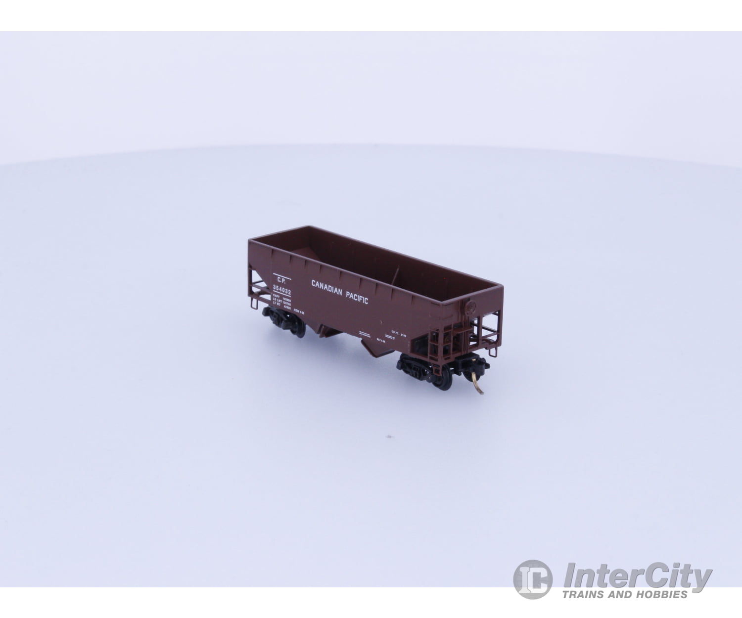 Micro Trains 55150 N Open Hopper 2-Bay Offset Side Canadian Pacific (CP) 354025 (#2) Freight Cars