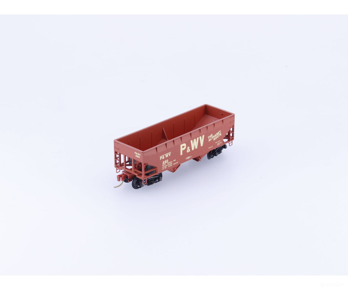 Micro Trains 55260 N 2-Bay 33’ Open Hopper Offset Side Pittsburgh & West Virginia (P&WV) 380 - Freight Cars