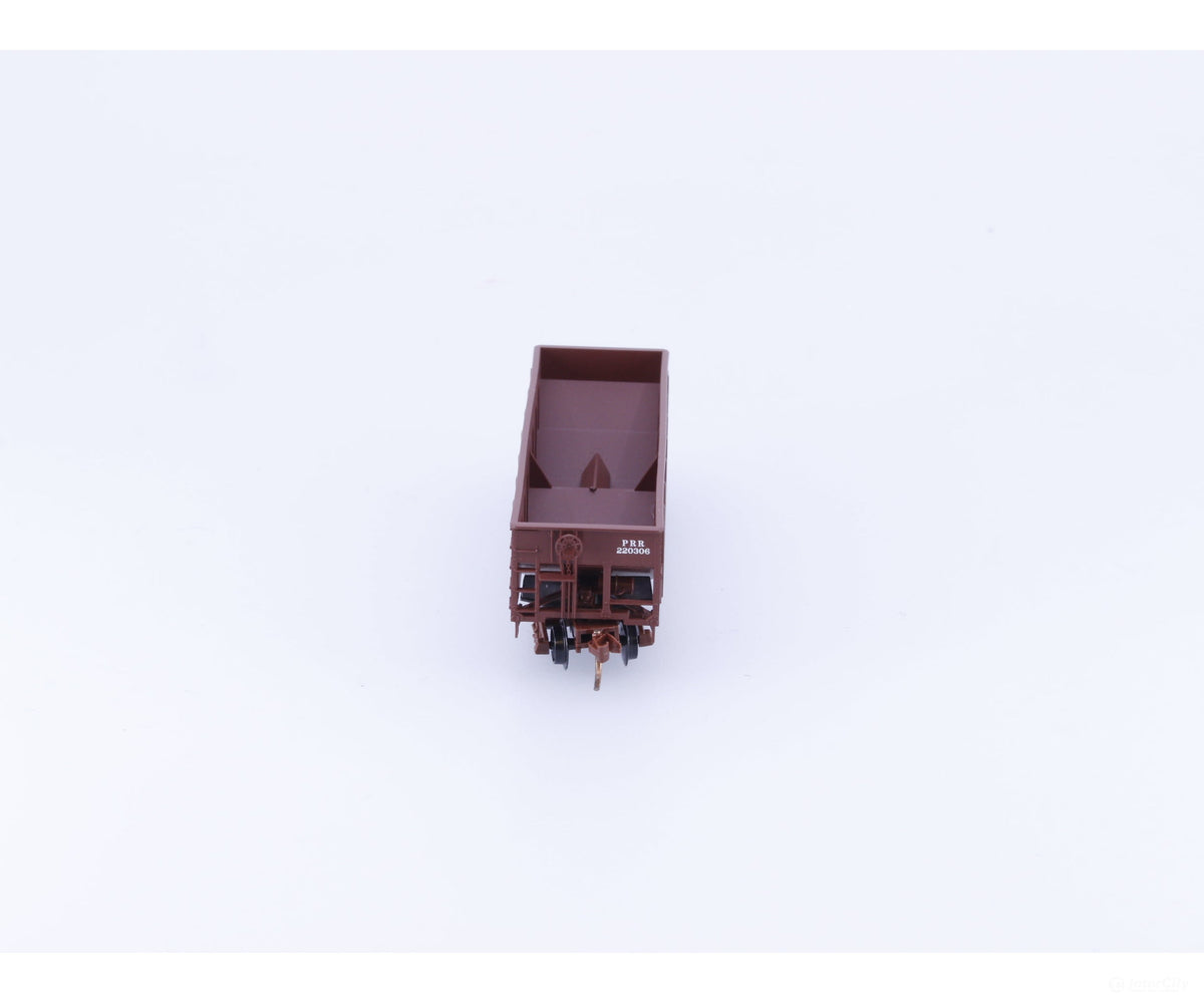 Micro Trains 56060 N 2 Bay 33’ Open Hopper Rib Side Pennsylvania Railroad (PRR) 220306 - Freight Cars