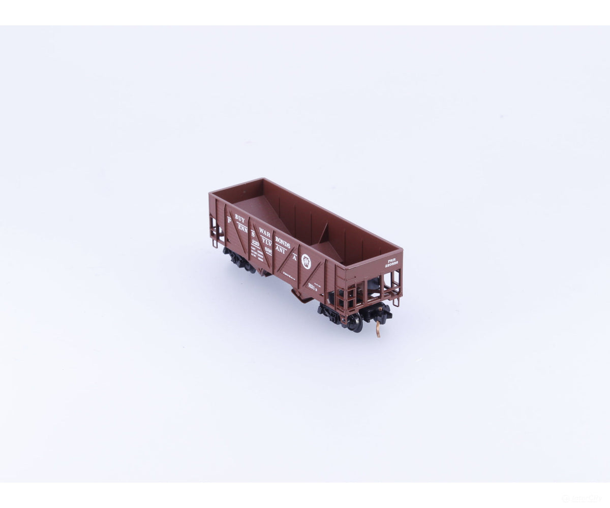 Micro Trains 57100 N 2 Bay Composite Open Hopper Buy War Bonds #3 Pennsylvania Railroad (PRR) 220886 - Freight Cars