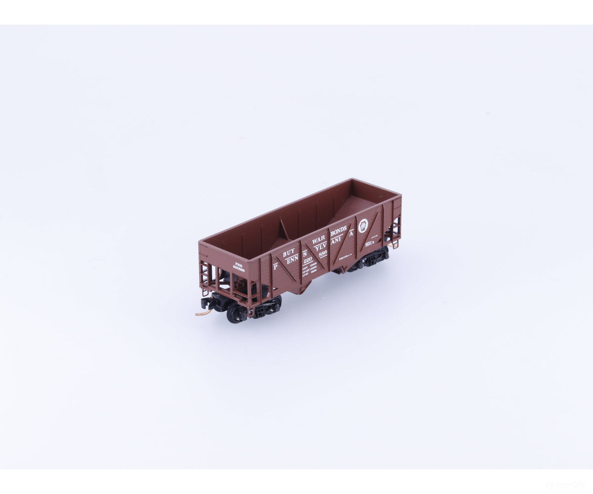 Micro Trains 57100 N 2 Bay Composite Open Hopper Buy War Bonds #3 Pennsylvania Railroad (PRR) 220886 - Freight Cars