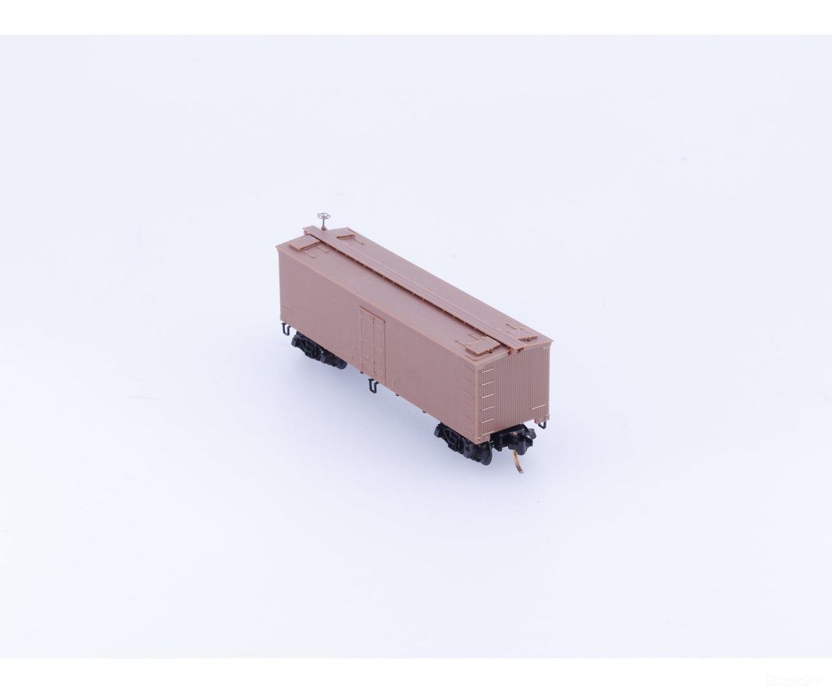 Micro Trains 58500 N 36’ Wood Reefer w/ Steel Frame Undecorated - Freight Cars