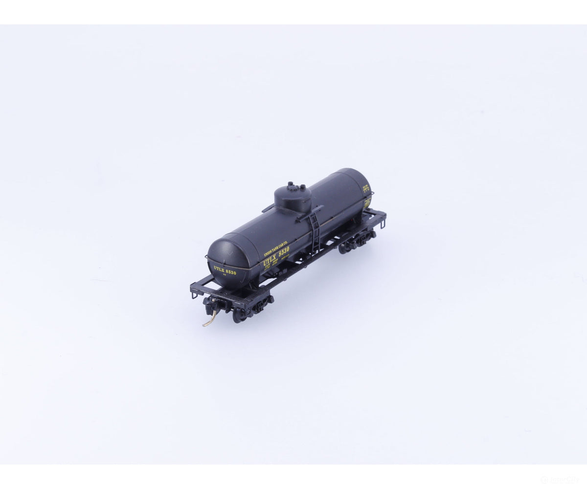 Micro Trains 65060 N 39’ Single Dome Tank Car Union Tank Car (UTLX) 8530 - Freight Cars