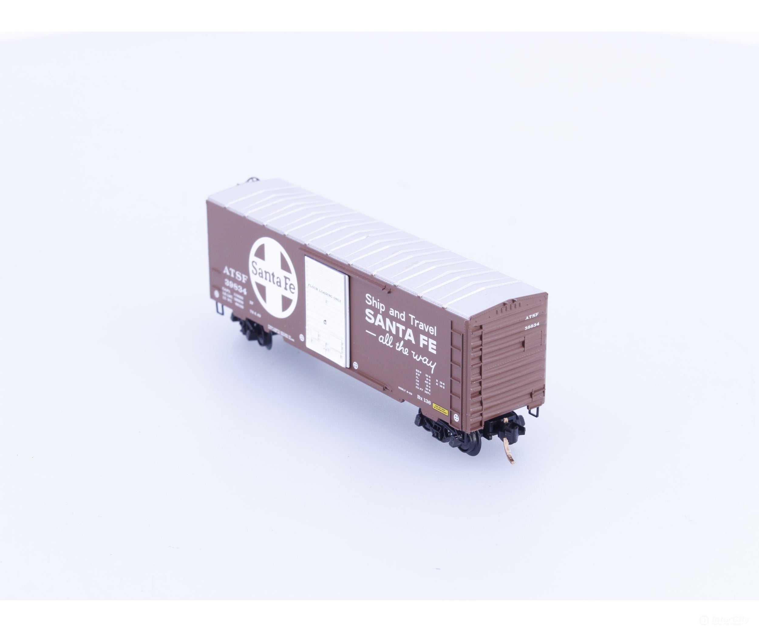 Micro Trains 73040 N 40’ Single Door Box Car Atchison Topeka and Santa Fe (ATSF) 39834 - Freight Cars