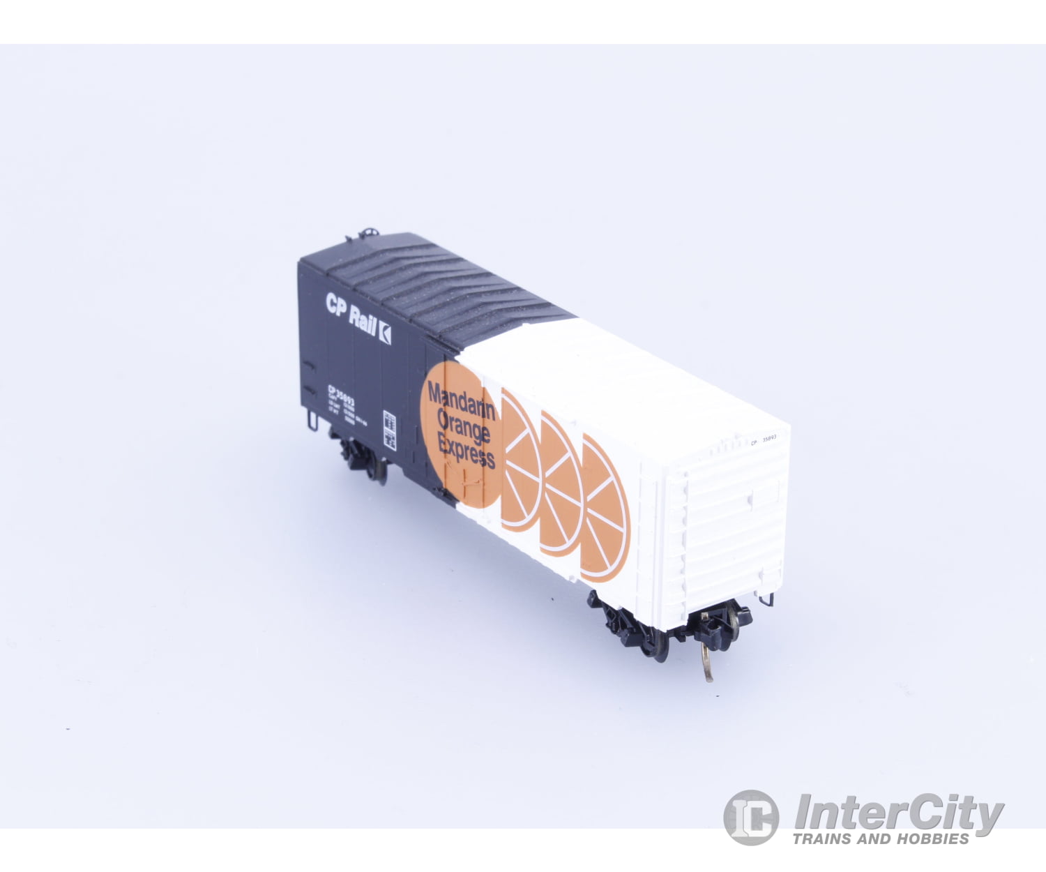 Micro Trains 74020 N 40’ Single Door Boxcar Mandarin Orange Express Canadian Pacific (CP) 35893 Freight Cars