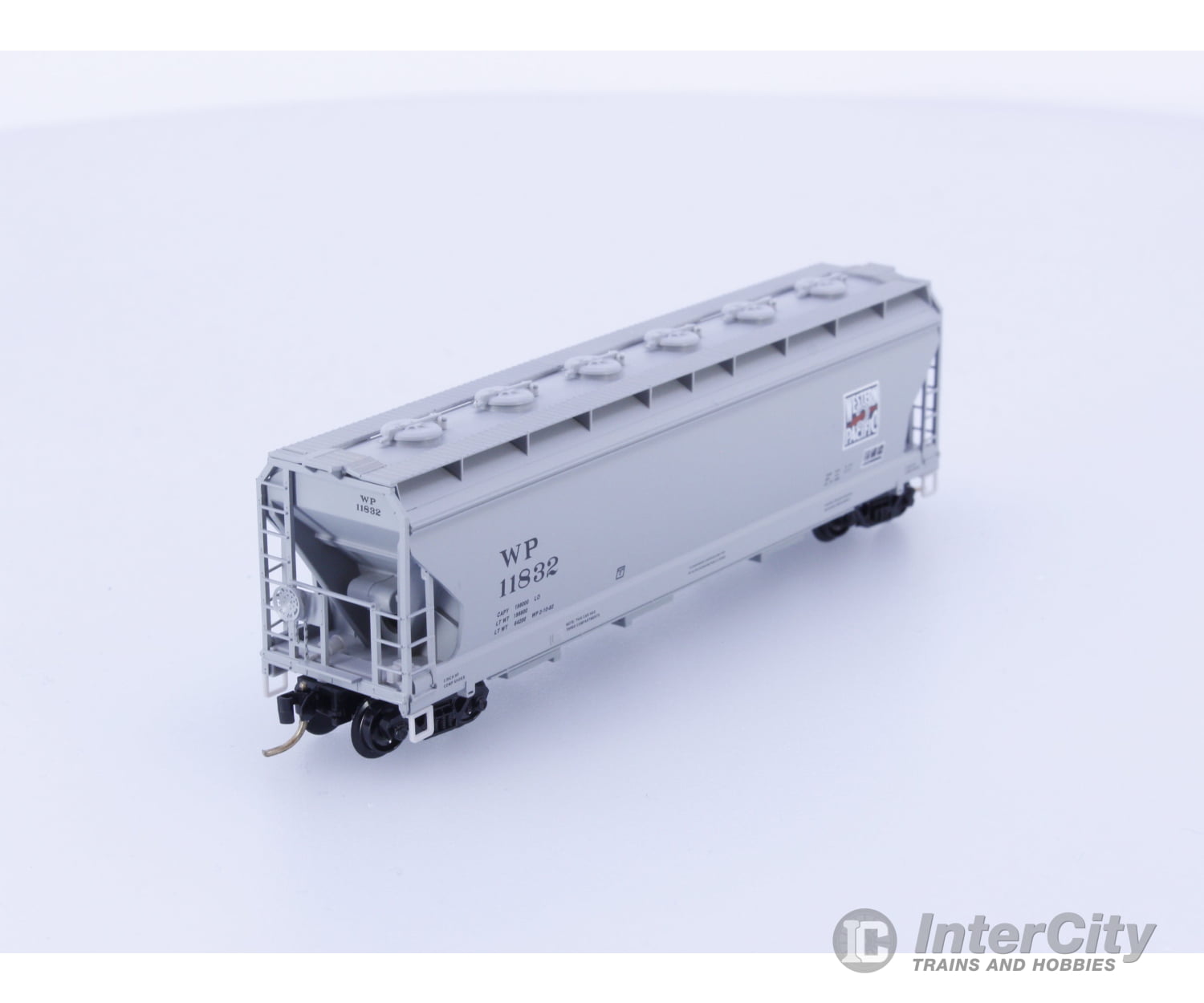 Micro Trains 93050 N Covered Hopper 3-Bay ACF 4650 Western Pacific (WP) 11832 Freight Cars