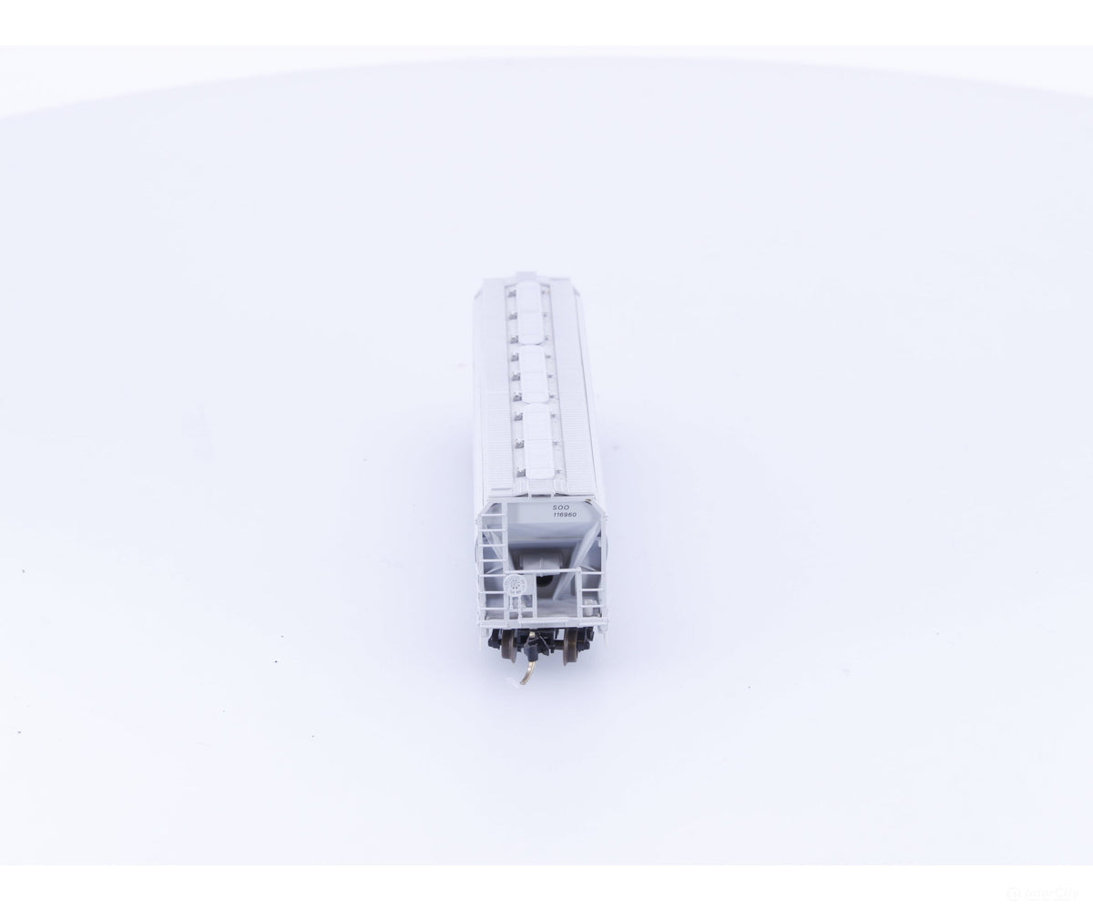 Micro Trains 94090 N 3 Bay ACF Covered Hopper (SOO) Canadian Pacific (CP) 116960 (#2) - Freight Cars