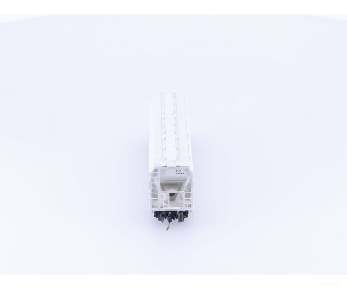 Micro Trains 94140 N 3 Bay ACF Covered Hopper (SOO) #2 Canadian Pacific (CP) 119145 - Freight Cars