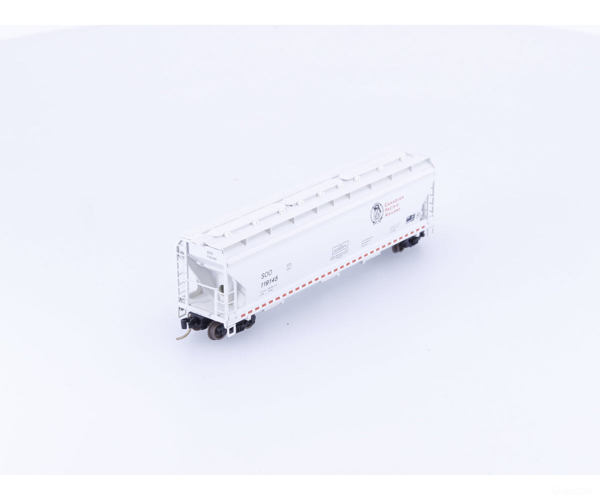 Micro Trains 94140 N 3 Bay ACF Covered Hopper (SOO) Canadian Pacific (CP) 119145 - Freight Cars