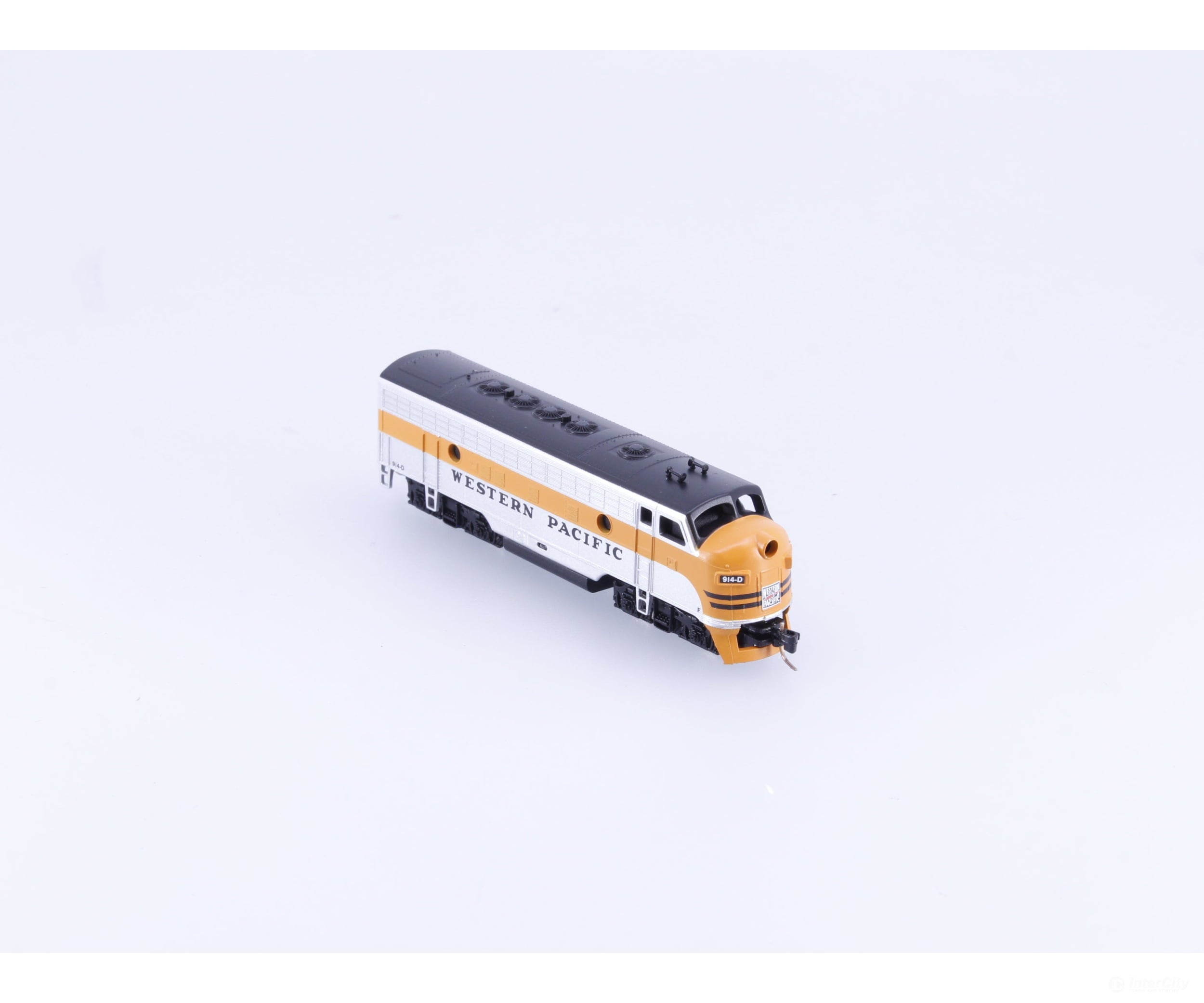 Micro Trains 98001421 Z F7 Powered A-Unit Diesel Locomotive Western Pacific (WP) 914-D - Locomotives