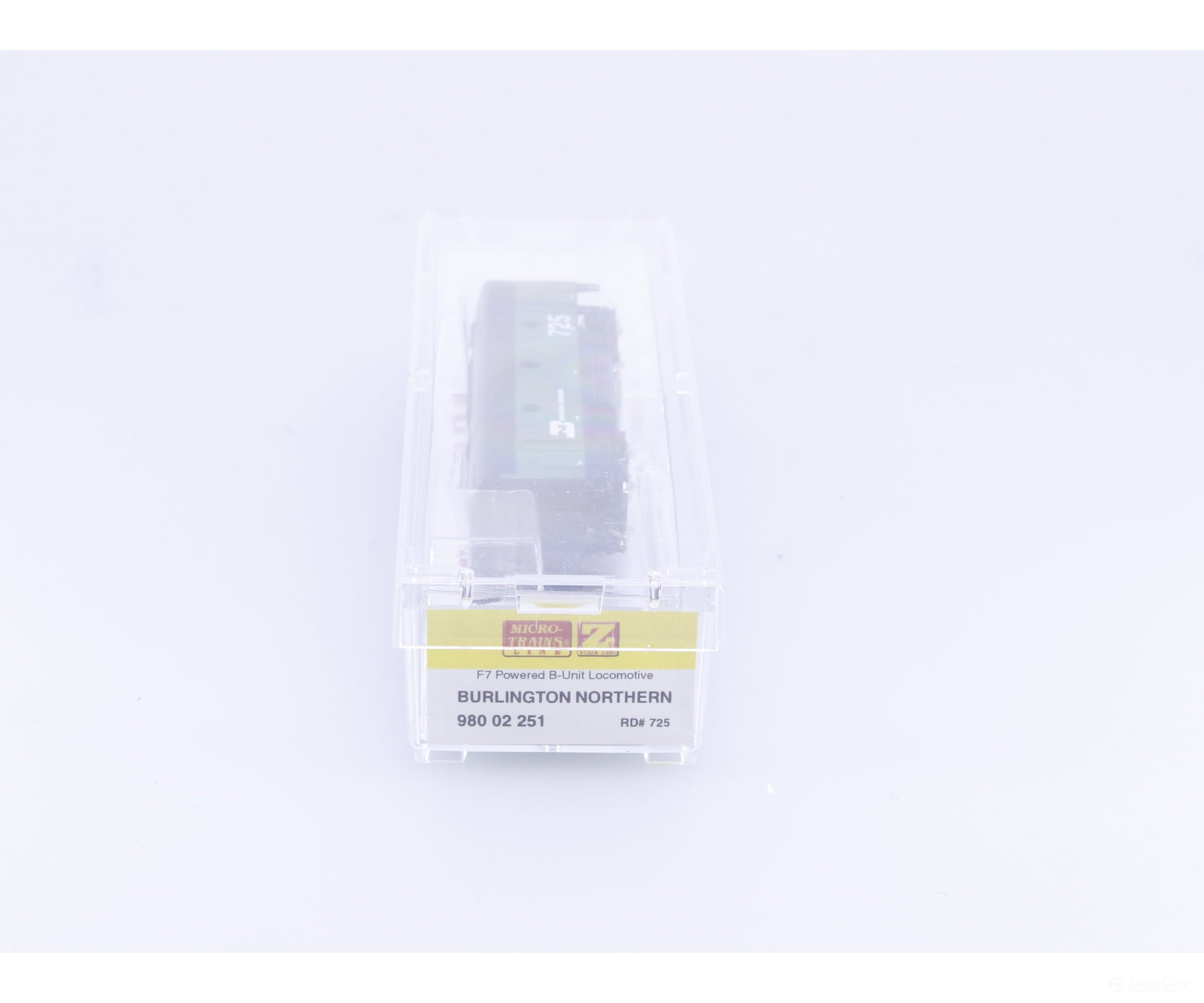 Micro Trains 98002251 Z F7 Powered B-Unit Diesel Locomotive Burlington Northern (BN) 725 - Locomotives