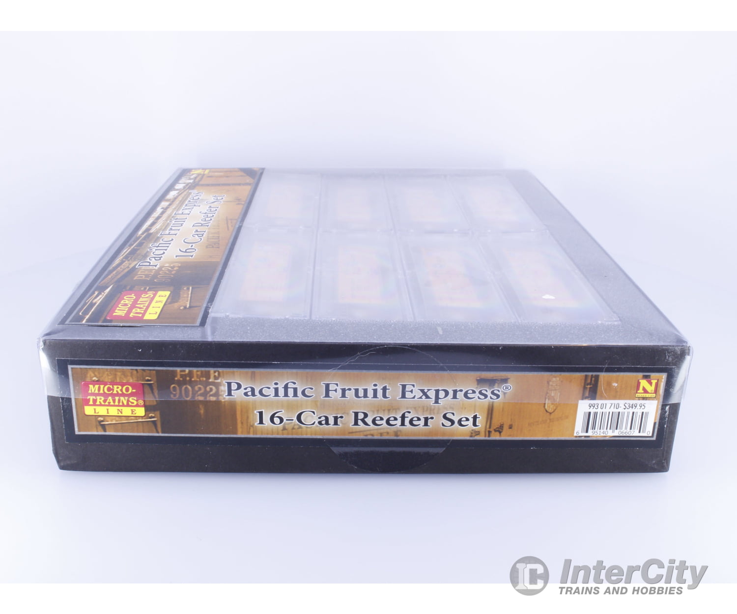 Micro Trains 993 01 710 N 16-Car Pacific Fruit Express Reefer Set Pacific Fruit Express (PFE) Freight Cars