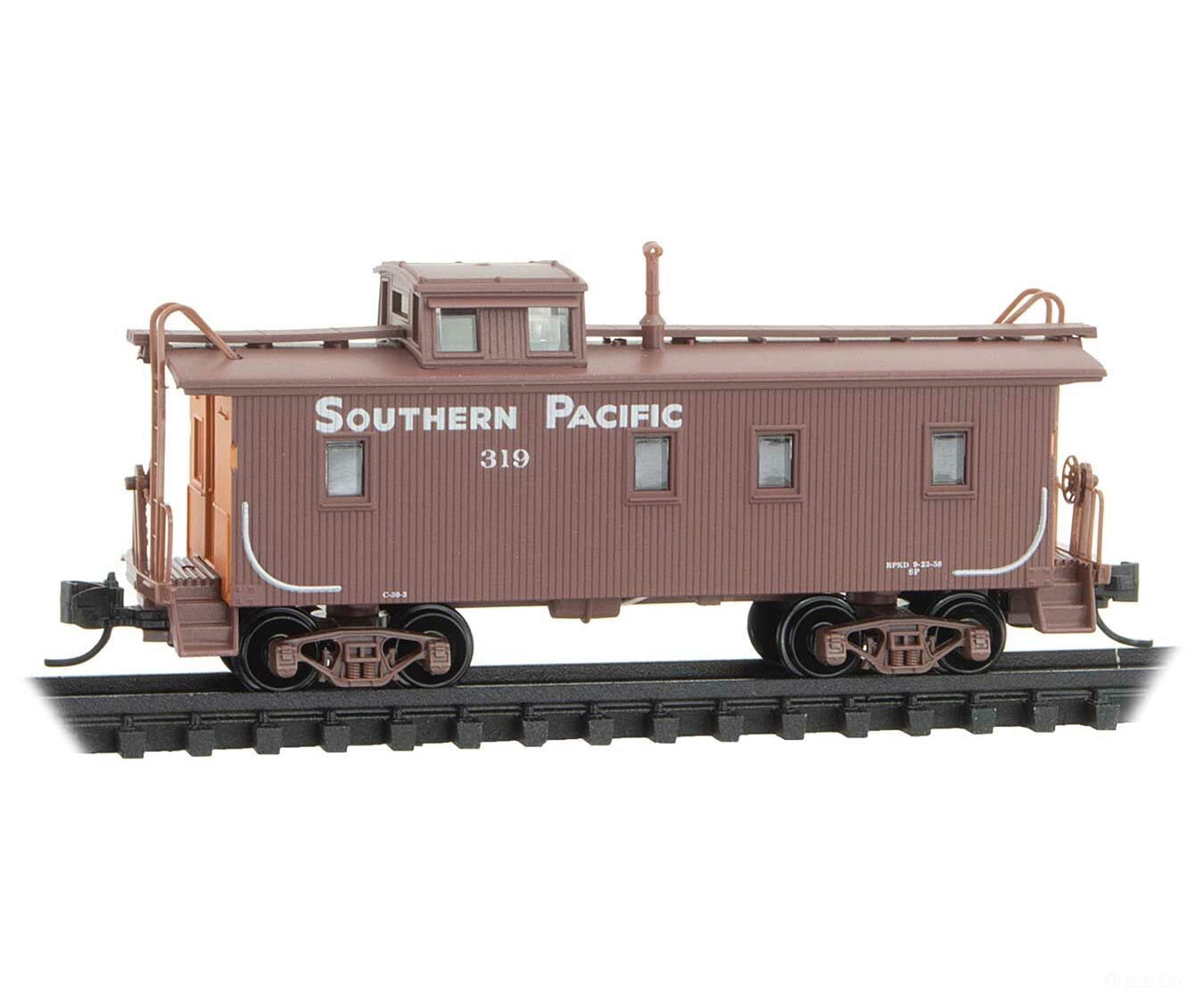 Micro Trains N 5000240 34 Wood-Sheathed Caboose W/Slanted Cupola - Ready To Run -- Southern Pacific
