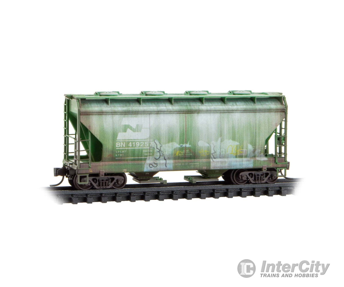 Micro Trains N 98305095 ACF 39’ 2-Bay Center-Flow Covered Hopper - Round Hatches - Burlington Northern #419257 419256