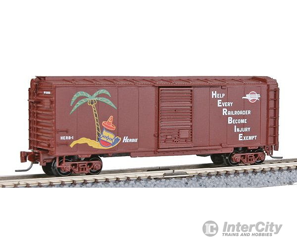 Micro Trains Z 50000610 40 Standard Boxcar W/Sliding Door -- Missouri Pacific #129685 (Boxcar Red