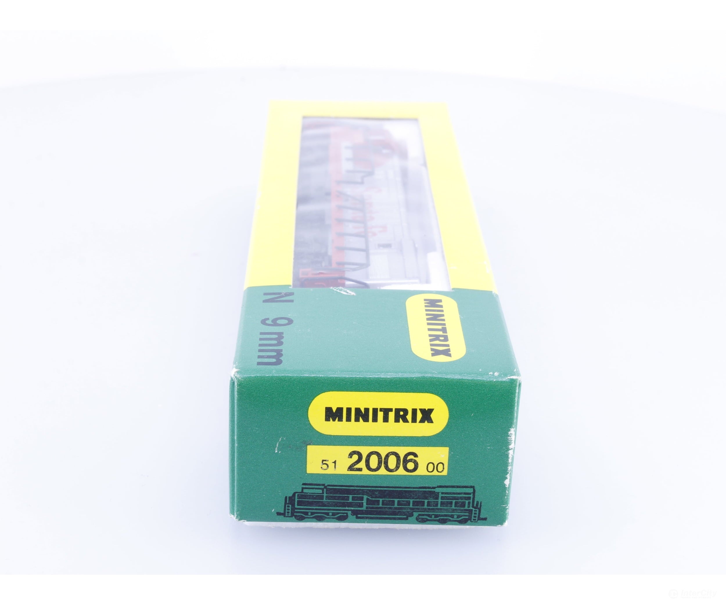 Minitrix 51200600 N U28C Warbonnet Diesel Locomotive #2 Santa Fe (SF) 576 Analog DC - Locomotives