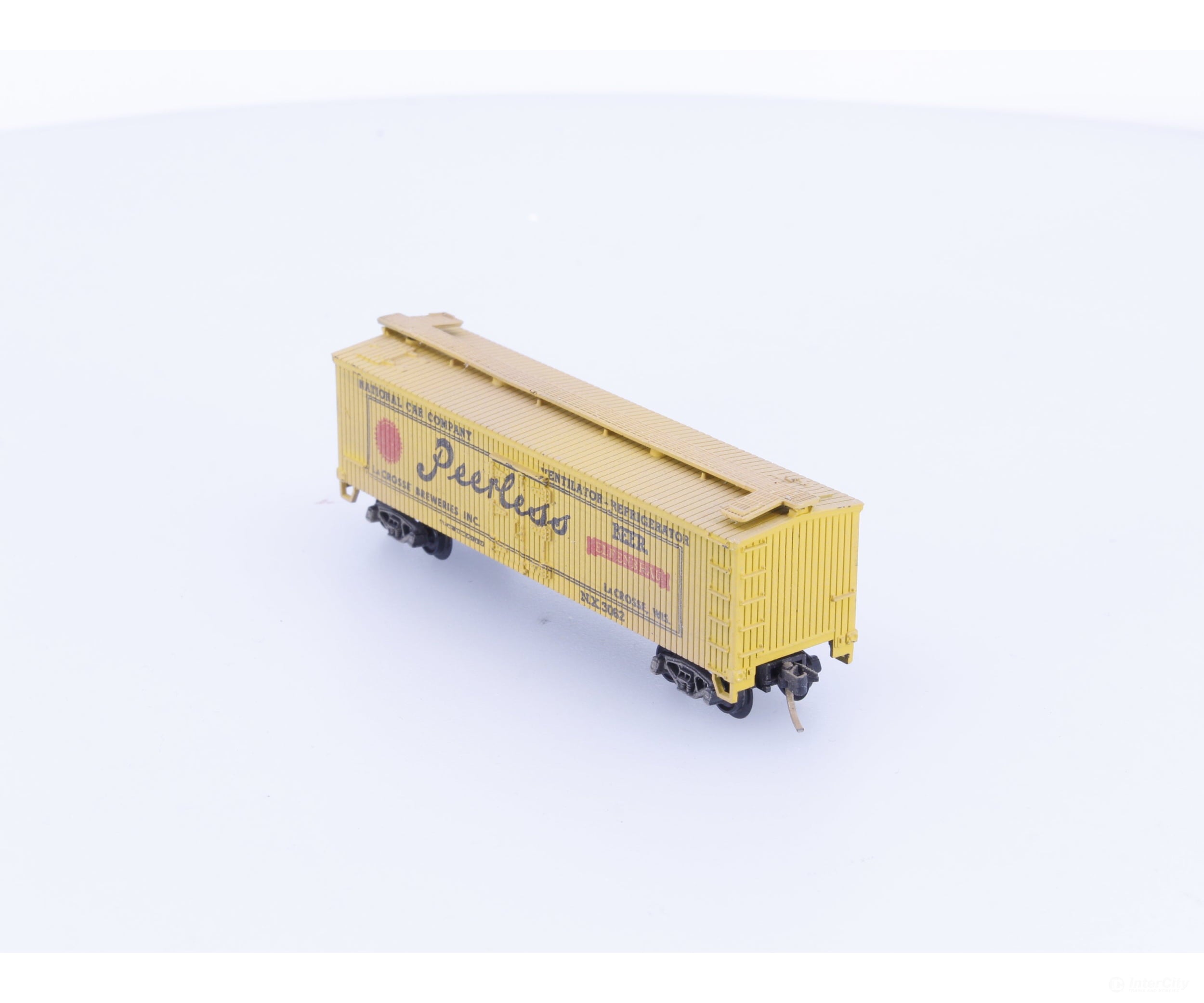 Minitrix 51318800 N 40’ Refrigerator Boxcar Peerless Beer (NX) 3062 Freight Cars