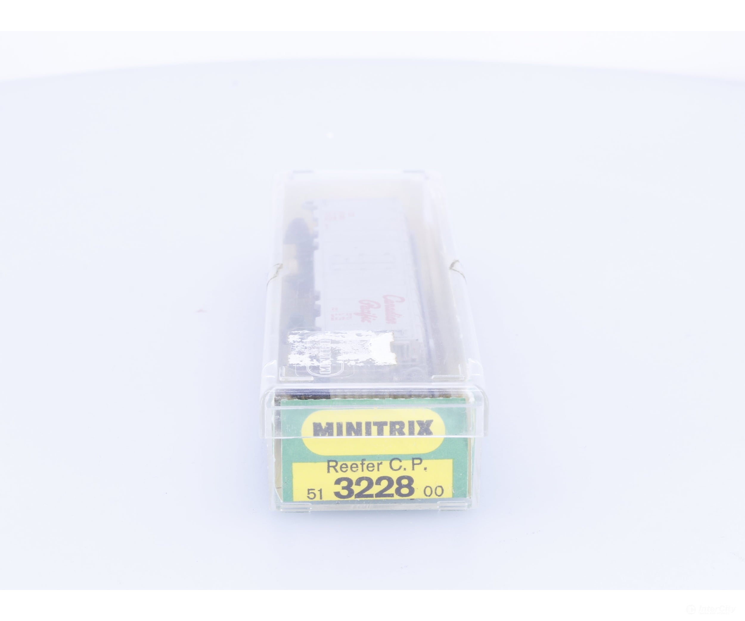 Minitrix 51322800 N 40’ Refrigerator Boxcar Canadian Pacific (CP) 55100 Freight Cars