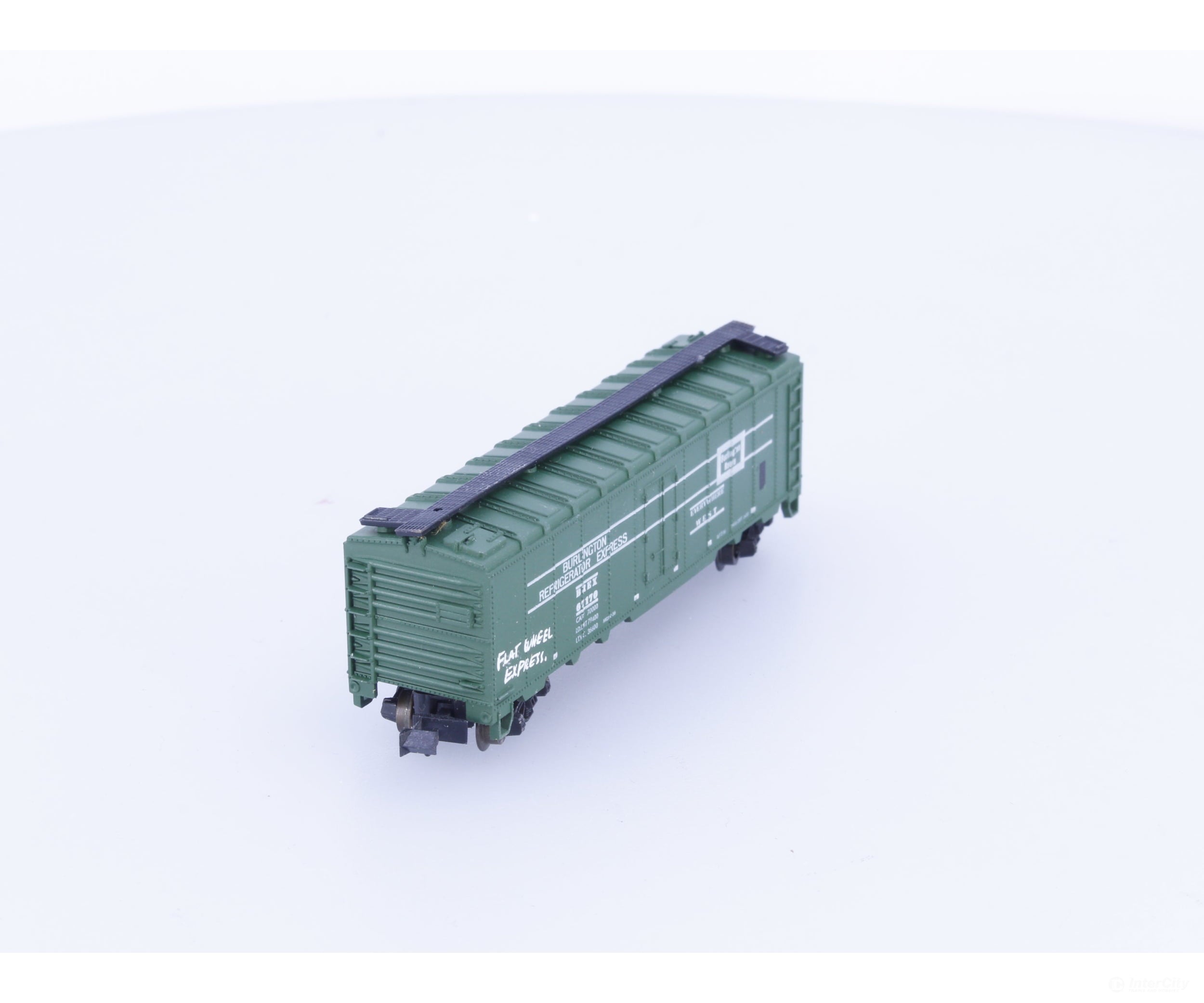 Minitrix 51324600 N 40’ Refrigerator Boxcar (BREX) Burlington Northern (BN) 67170 Freight Cars