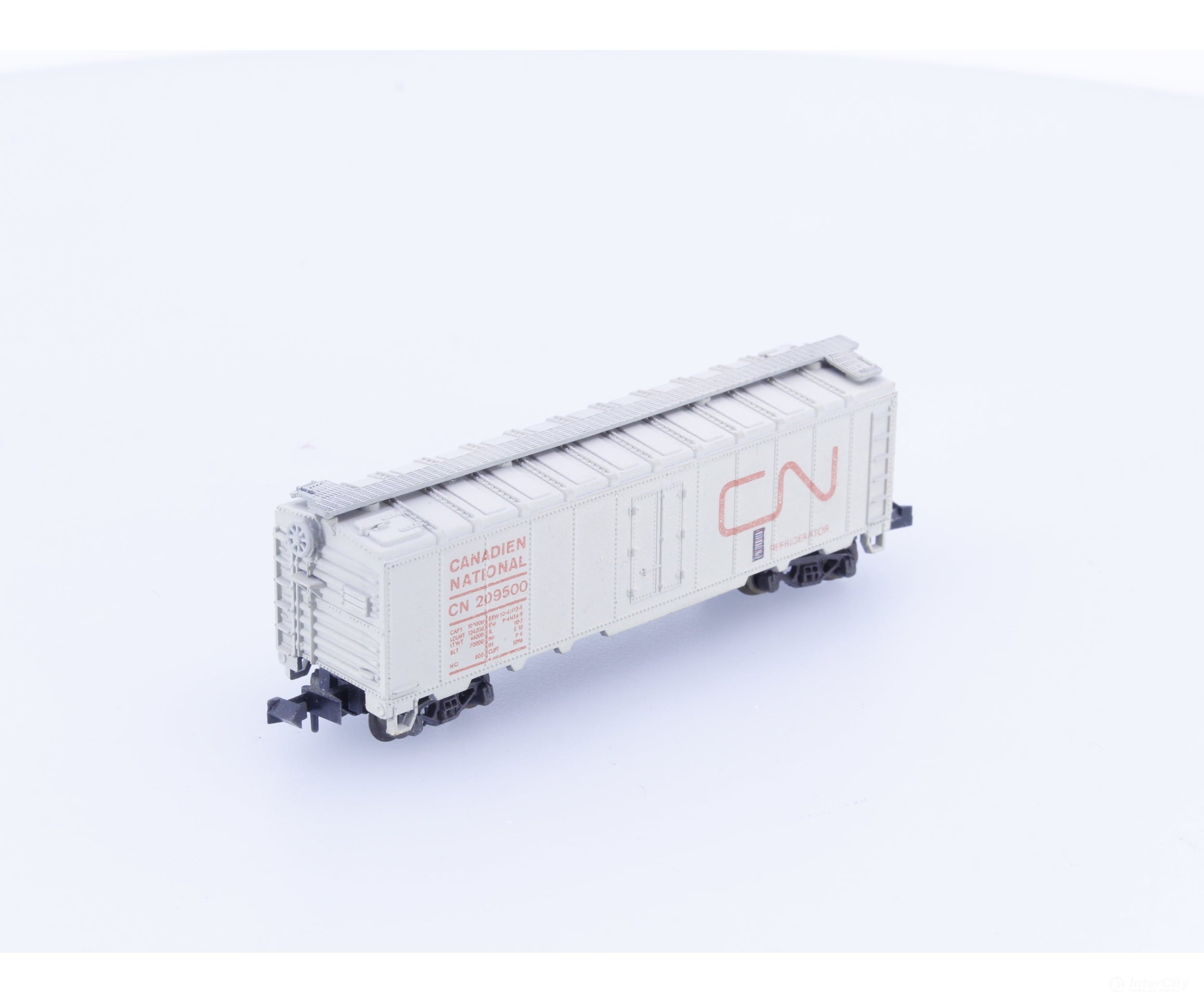 Minitrix 51325000 N 40’ Single Door Boxcar Canadian National (CN) 209500 Freight Cars