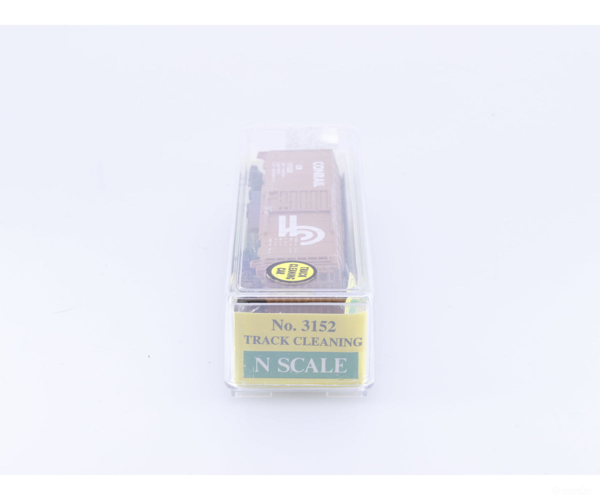 Model Power 3152 N Single Door Boxcar Track Cleaning Car Conrail (CR) 171032 - Freight Cars