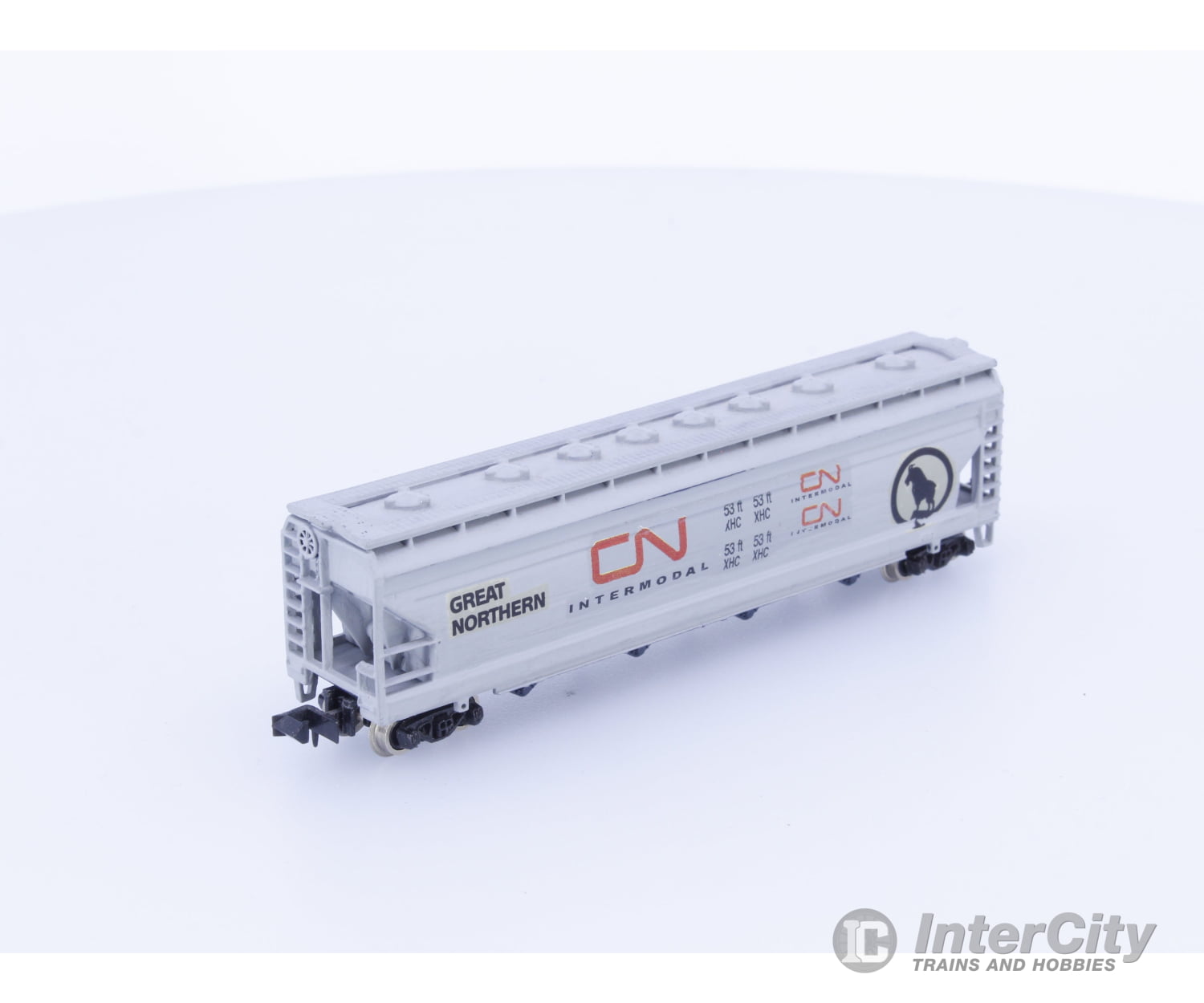 Model Power 3490 N 4 Bay Cylindrical Grain Hopper CN Intermodal Great Northern (GN) Freight Cars