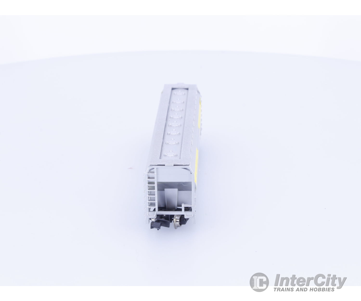 Model Power 3491 N 4 Bay Cylindrical Grain Hopper Canadian Wheat Board (CNWX) 106200 Freight Cars