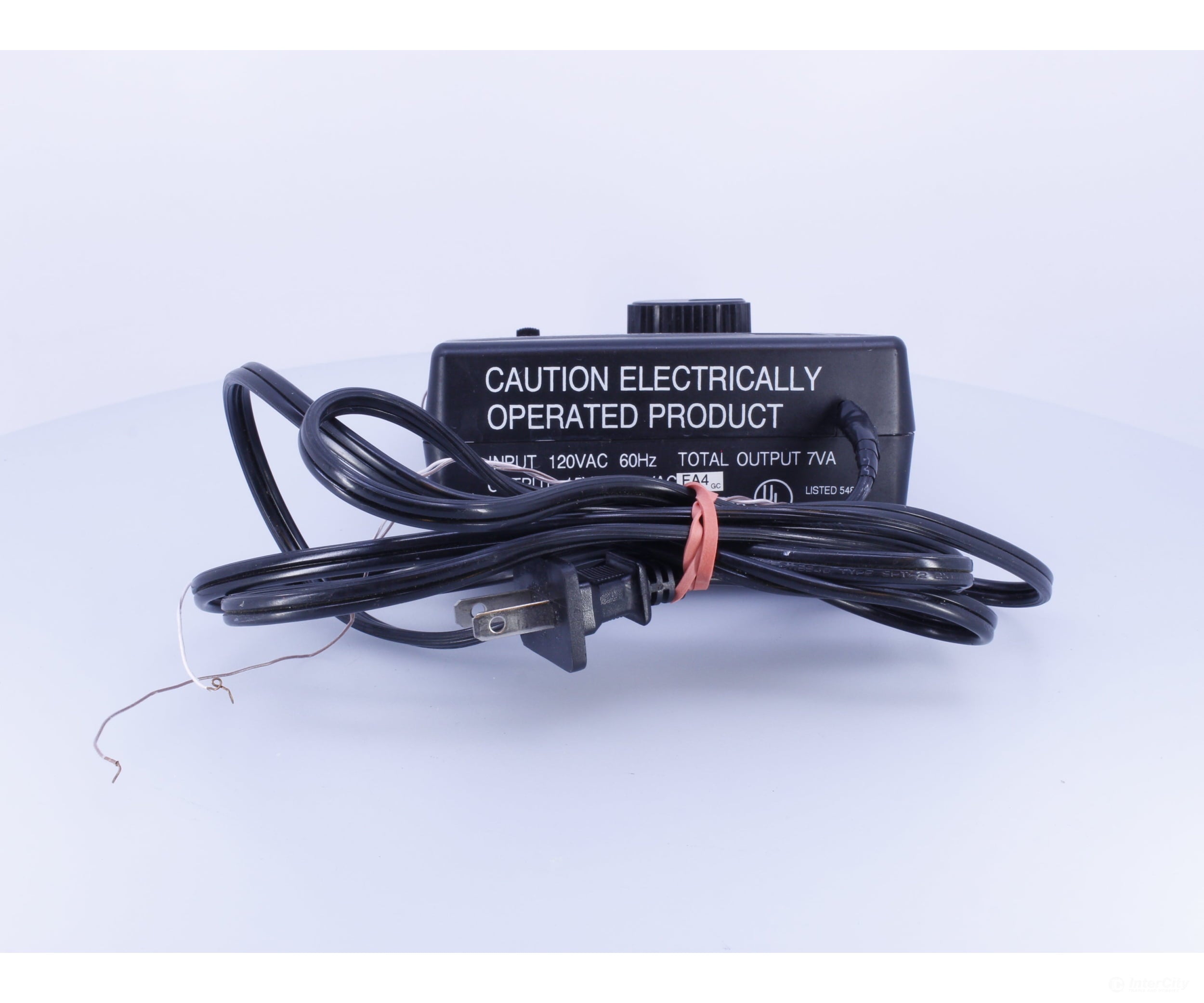 MRC 1300 Railpower 1300 Transformer - Analog Throttles & Power