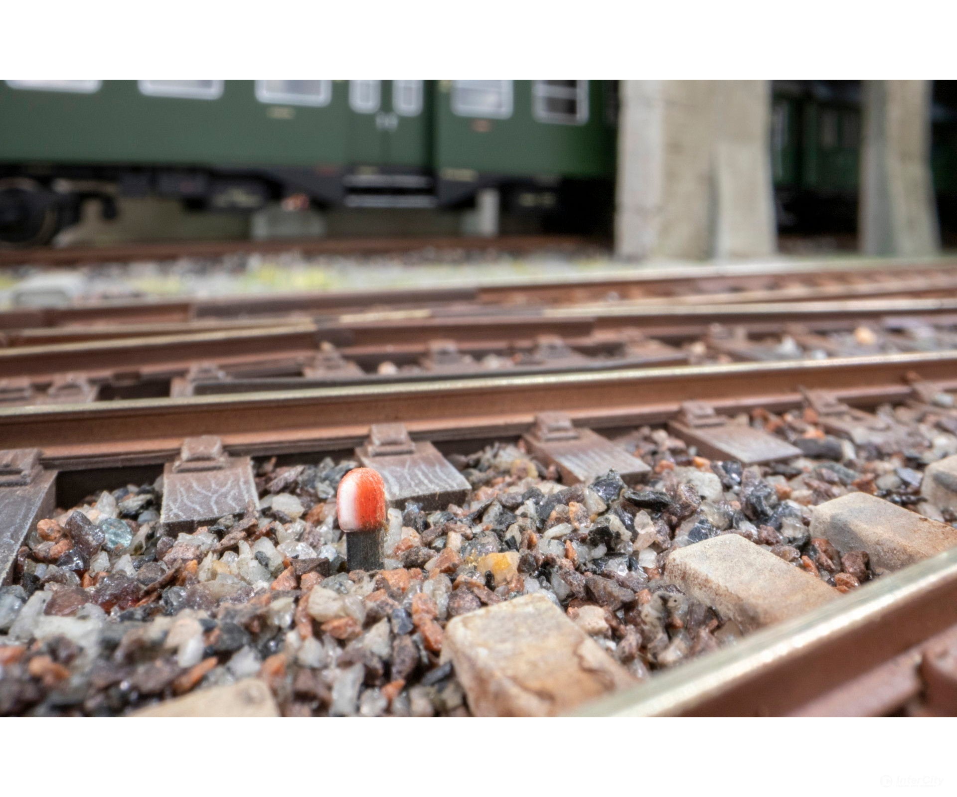 Noch 13607 HO Boundary Mark for Model Railways Scenic Details