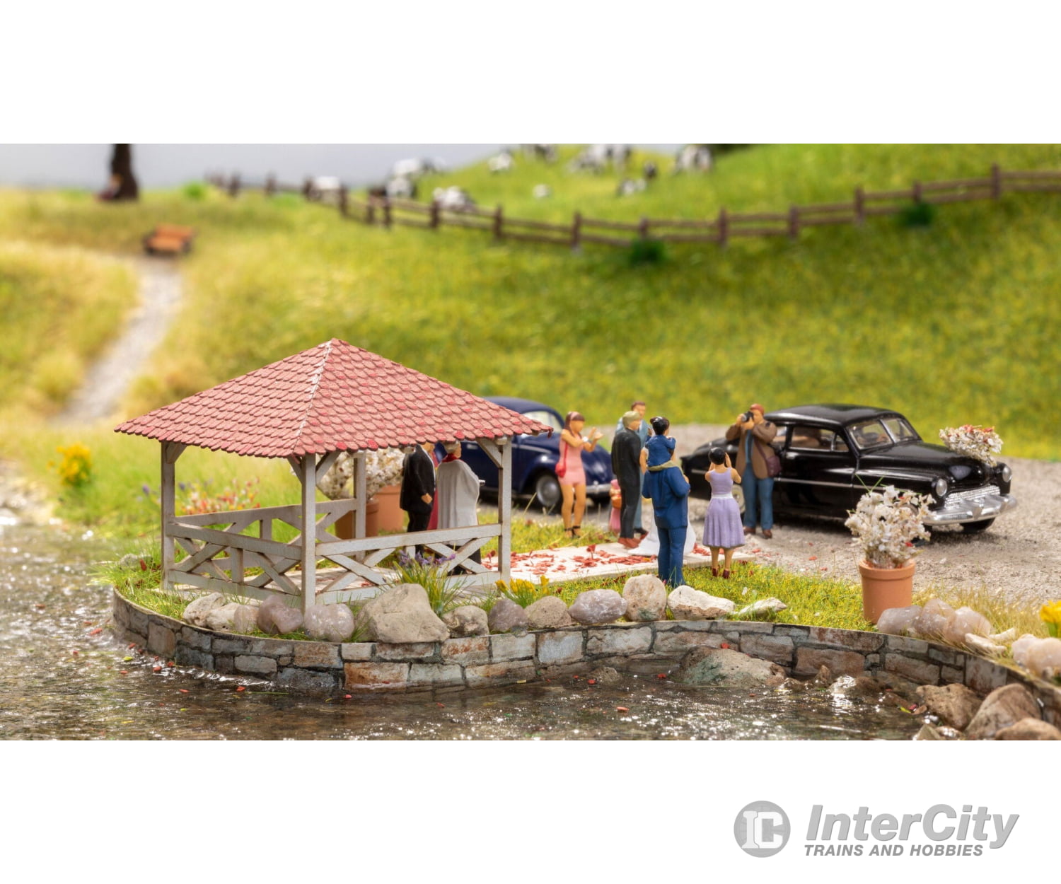 Noch 14263 HO Event Pavilion Scenery Details