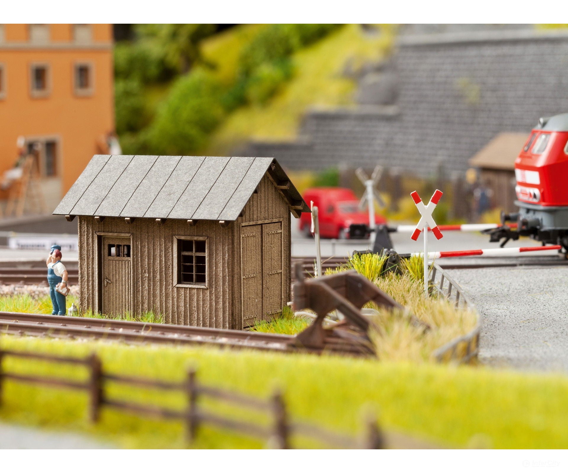 Noch 14308 HO Small Track house Scenery Details