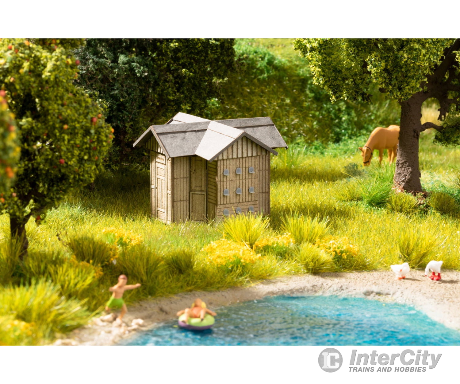 Noch 14347 HO Bee house Scenery Details