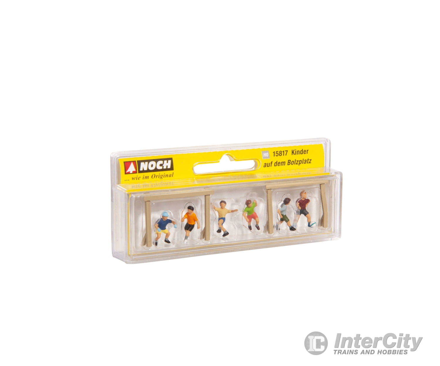 Noch 15817 HO Children on the Kickabout Area Figures