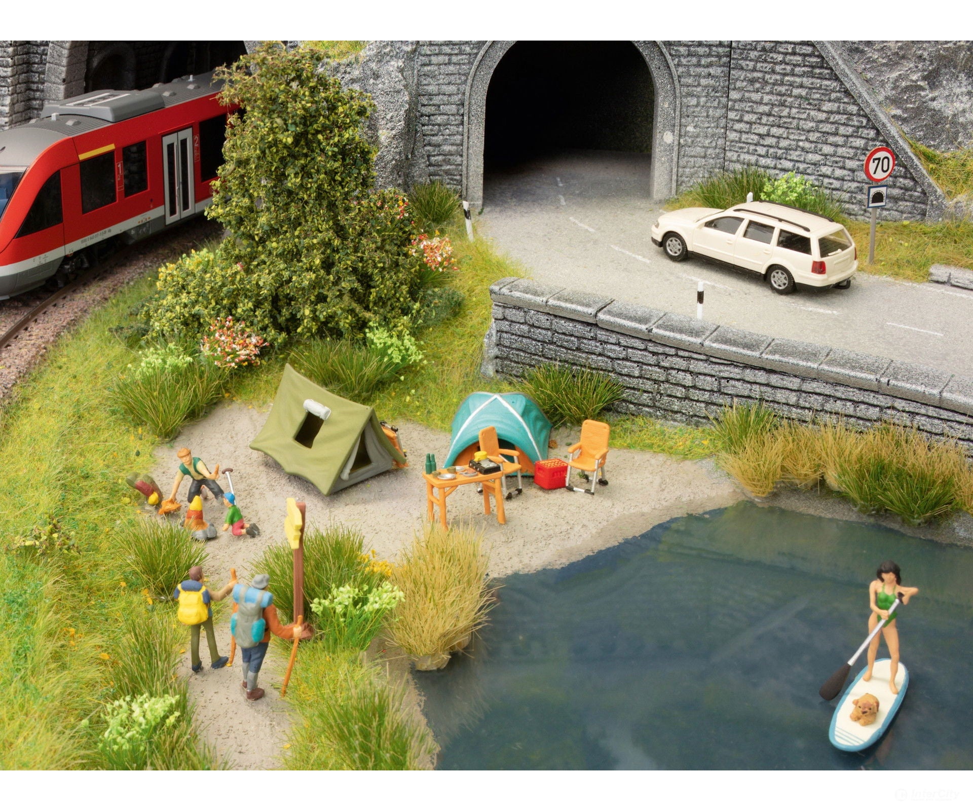 Noch 16201 HO Themed Figures Sets ’Camping’ Figures