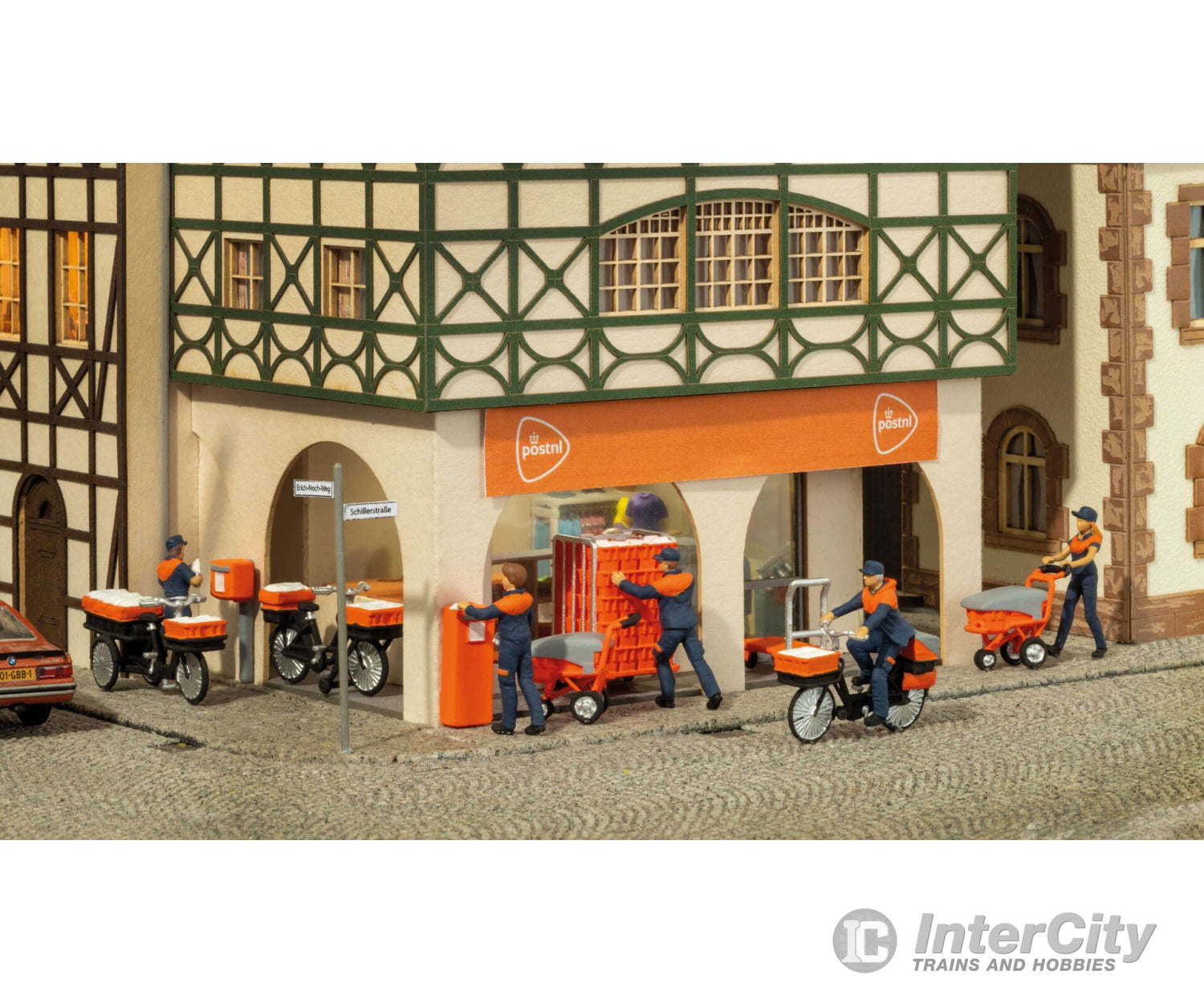 Noch 16264 HO Themed Figures Set ‘Post Netherlands’ Figures