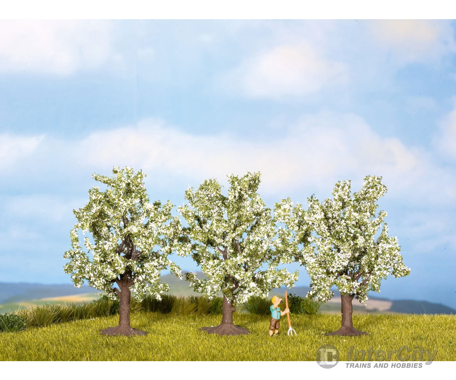 Noch 25511 N Z Fruit Trees white 3 pcs. 4.5 cm high Trees & Vegetation