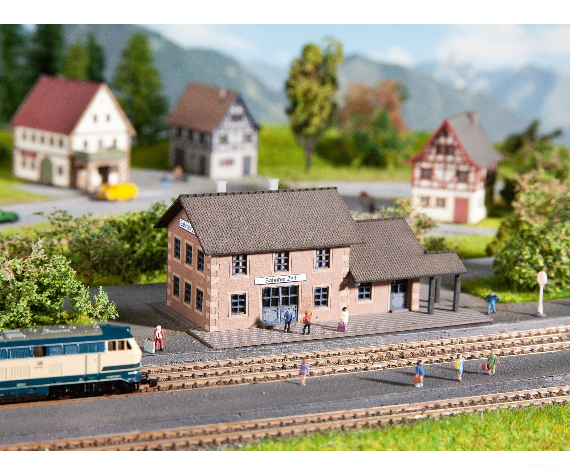 Noch 44305 Z Station „Zeil’ Structures