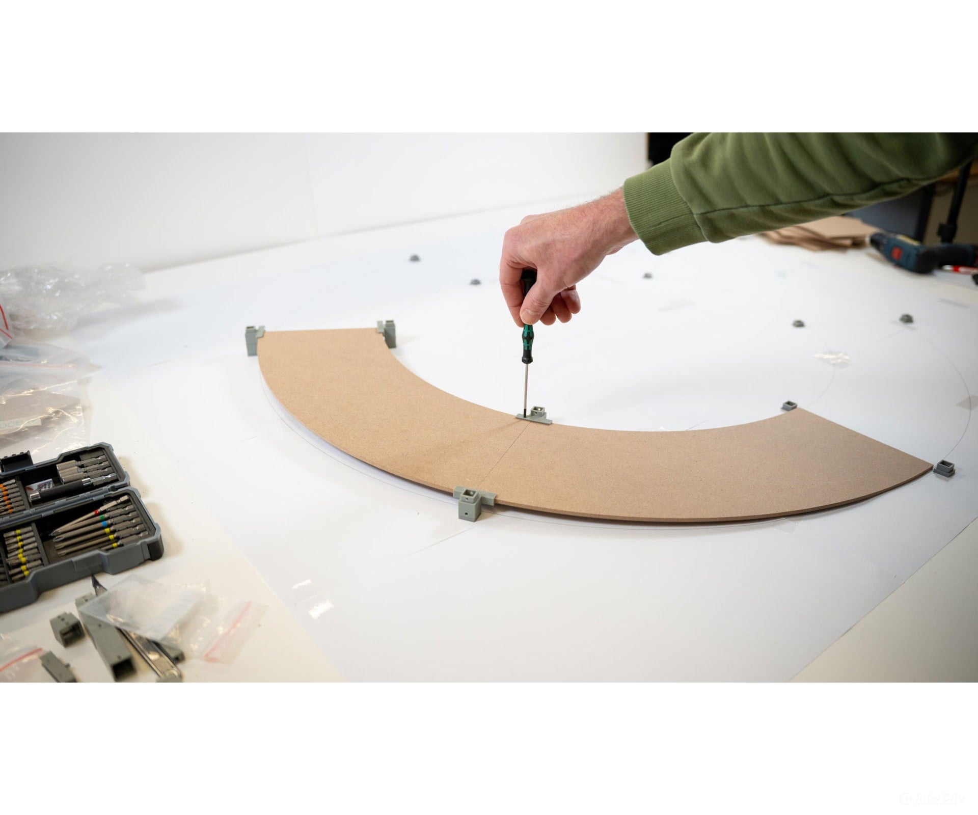 Noch 53041 HO easy TRACK Helix Basic Layout Kits