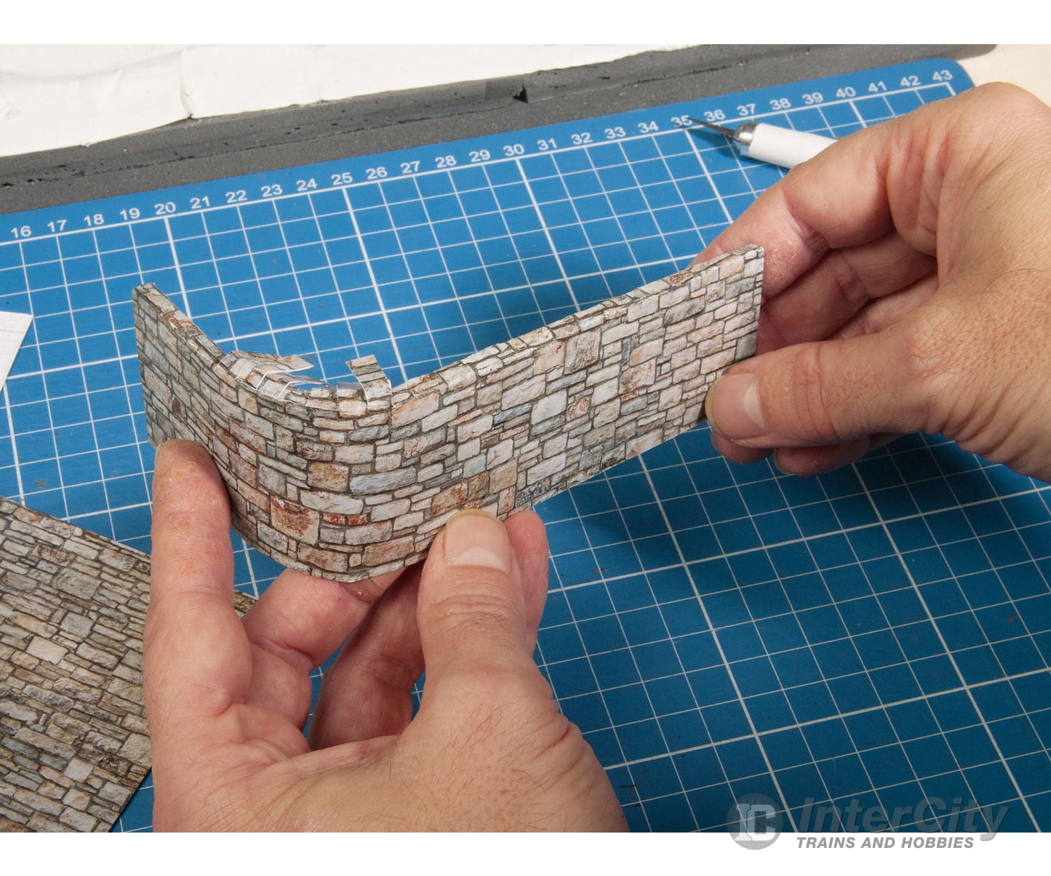 Noch 56642 HO 3D Cardboard Sheet ’Limestone Wall’ Other Scenery