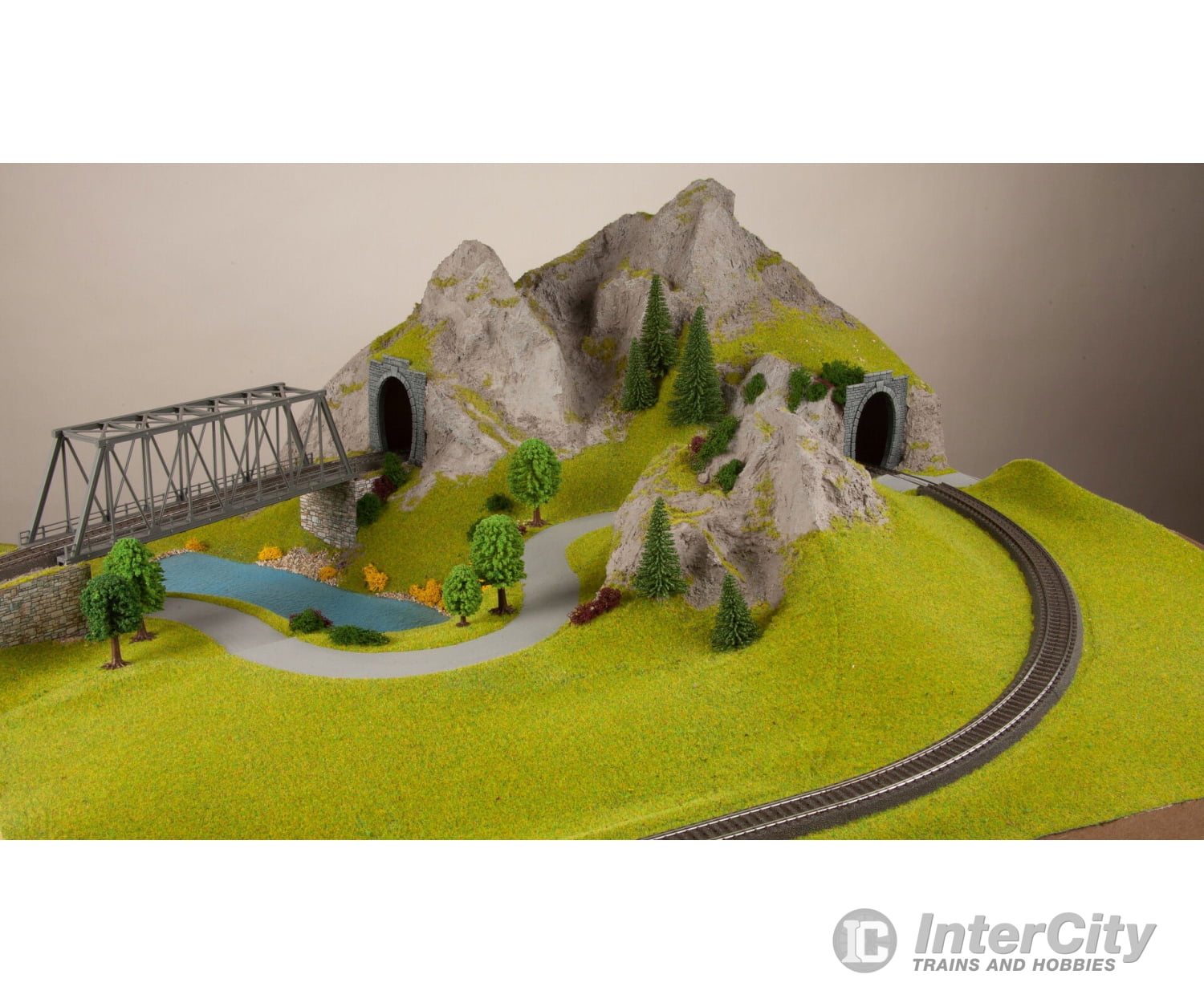 Noch 60804 HO Starter Set Model Railway Layout Construction Landform Building