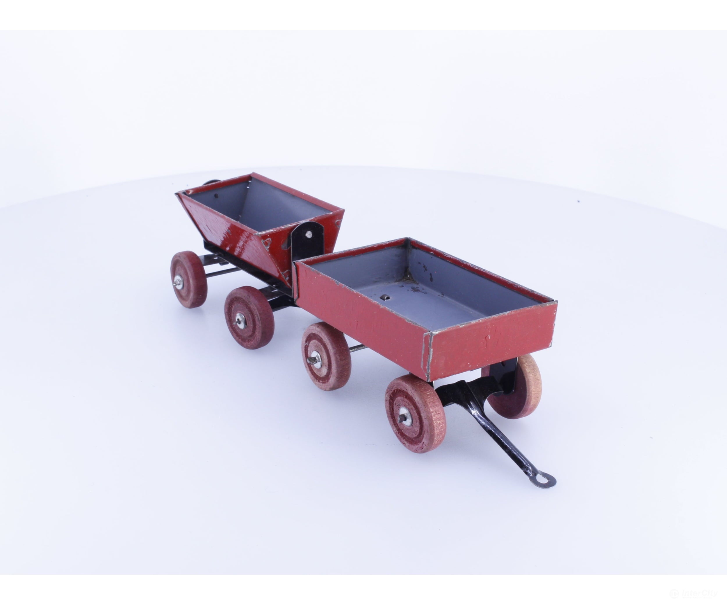 O Gondola Cart and Dump Cart Tin with Wooden Wheels - Scenery Details